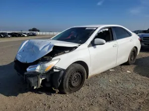 2016 TOYOTA CAMRY