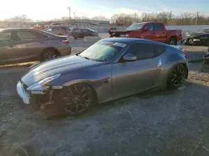 2015 NISSAN 370Z