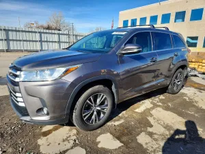 2017 TOYOTA HIGHLANDER