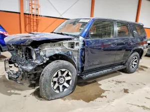 2022 TOYOTA TRUCK/VAN 4RUNNER