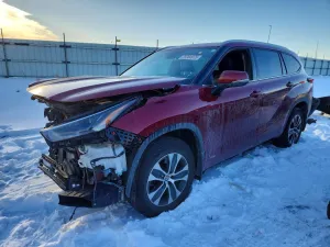 2022 TOYOTA HIGHLANDER