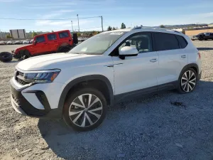 2024 VOLKSWAGEN TAOS SE