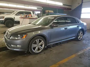 2012 VOLKSWAGEN PASSAT