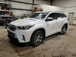 2017 TOYOTA HIGHLANDER