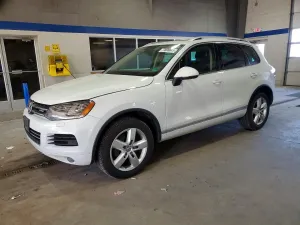 2013 VOLKSWAGEN TOUAREG