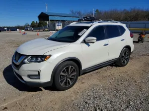 2017 NISSAN ROGUE