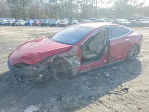 2015 TESLA MODEL S