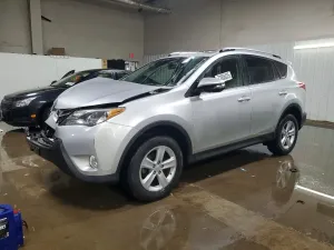 2014 TOYOTA RAV4