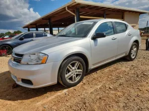 2012 DODGE AVENGER