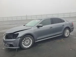 2016 VOLKSWAGEN PASSAT