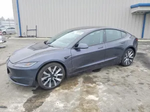 2024 TESLA MODEL 3