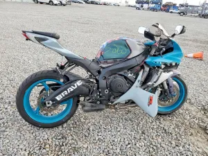 2025 SUZUKI GSXR600