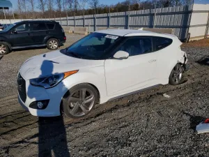 2013 HYUNDAI VELOSTER