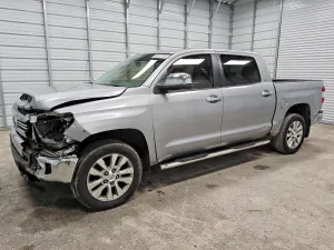 2017 TOYOTA TUNDRA