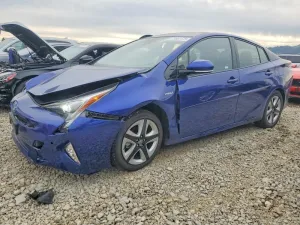 2017 TOYOTA PRIUS