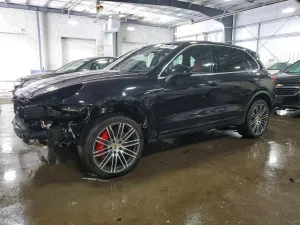 2018 PORSCHE CAYENNE