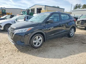 2024 NISSAN KICKS