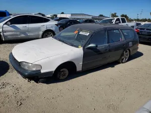 1994 TOYOTA CAMRY LE V