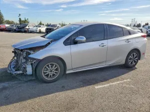 2017 TOYOTA PRIUS
