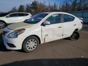 2016 NISSAN VERSA