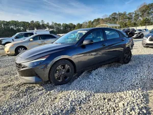 2022 HYUNDAI ELANTRA