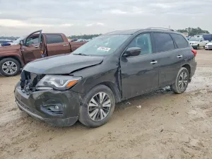 2017 NISSAN PATHFINDER