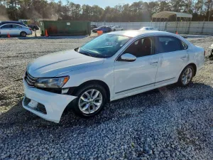 2017 VOLKSWAGEN PASSAT