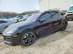 2023 PORSCHE CAYENNE