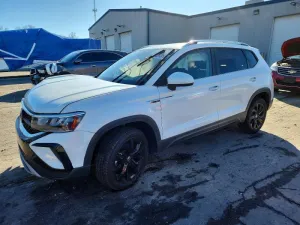 2022 VOLKSWAGEN TAOS SE