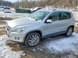 2011 VOLKSWAGEN TIGUAN