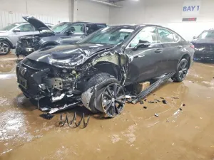 2024 LEXUS ES300