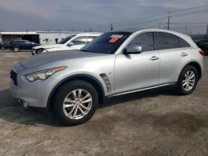 2017 INFINITI QX70