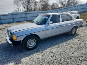 MERCEDES-BENZ 300-CLASS