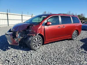 2020 TOYOTA SIENNA