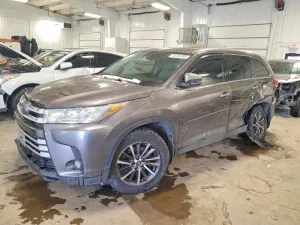 2019 TOYOTA HIGHLANDER