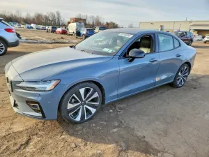 2022 VOLVO S60 B5 MOM