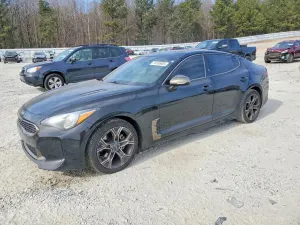 2020 KIA STINGER