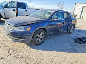 2013 VOLKSWAGEN PASSAT