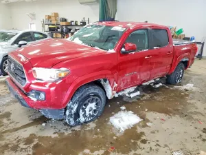 2017 TOYOTA TACOMA