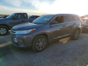 2019 TOYOTA HIGHLANDER