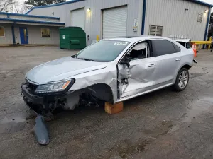 2017 VOLKSWAGEN PASSAT