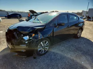 2022 NISSAN VERSA