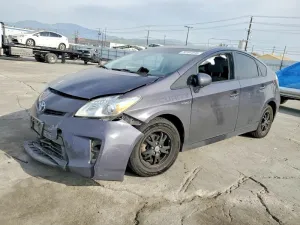 2015 TOYOTA PRIUS