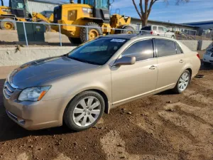 2005 TOYOTA AVALON