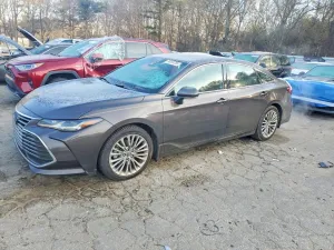 2019 TOYOTA AVALON