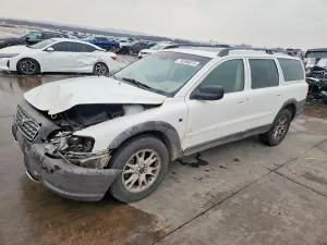 2004 VOLVO XC70