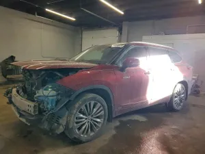 2021 TOYOTA HIGHLANDER