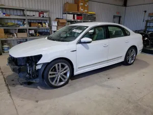 2017 VOLKSWAGEN PASSAT