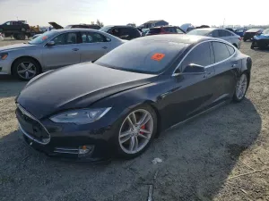 2015 TESLA MODEL S