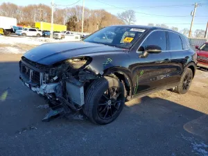 2019 PORSCHE CAYENNE
